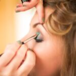 Substanțe periculoase și interzise au fost găsite în sute de cosmetice, inclusiv în România