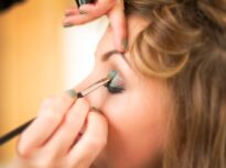 Tot mai mulți copii ajung la medic cu dermatite severe din cauza cosmeticelor pentru adulți: „Voia să imite influencerii”
