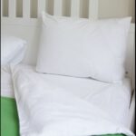 Cât de des îți schimbi lenjeria de pat? Adevărul despre așternuturile tale și cum te pot afecta. Cum ar trebui să procedezi cu pernele