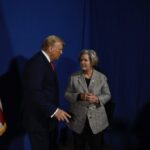 AP dă în judecată trei oficiali ai administrației Trump, printre care și pe Susie Wiles