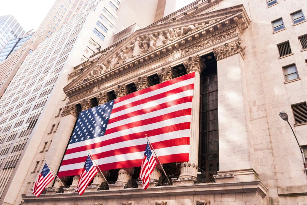 Criza Wall Street și a dolarului: ”Crucea morții” – Graficele care îi sperie pe investitori
