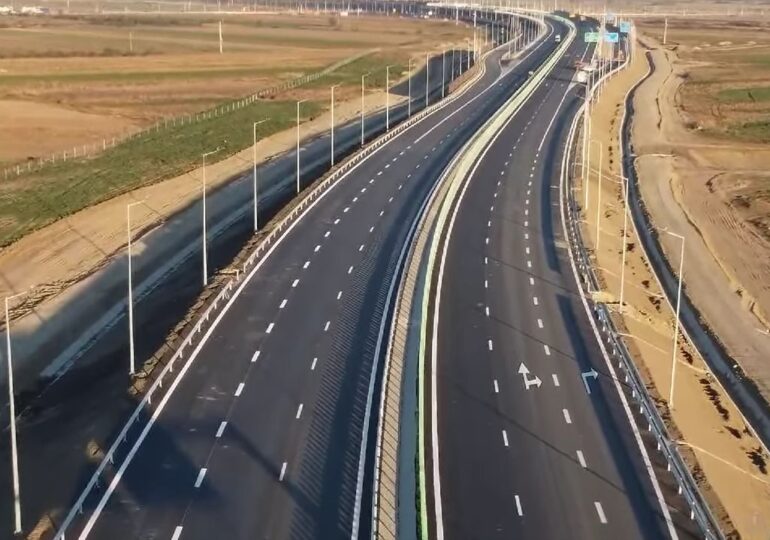 Încă două loturi din autostrada A7 vor fi deschise circulației miercuri