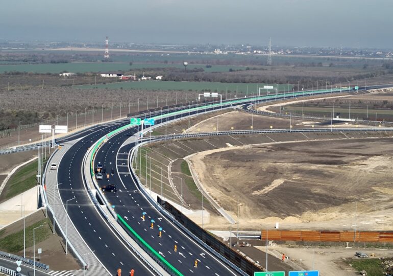 Ciolacu s-a dus iar pe Autostrada Moldovei - 180 km de drum de mare viteză deschiși până la finalul anului (Video)