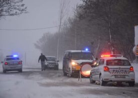 Ninge abundent în mai multe județe. Drumuri și trenuri blocate, zboruri întârziate (Foto & video)