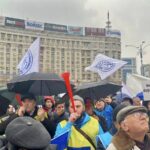 Protest la Guvern: Au ieșit în stradă silvicultori, polițiști, militari, mineri și siderurgiști (Foto & Video)