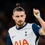 Radu Drăgușin, evoluție excelentă în Tottenham – Liverpool: Nota primită după o intervenție fabuloasă pe linia porții