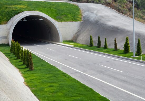 The builder of the most expensive section of the Transylvania Highway has been designated: The stretch will feature the longest tunnel on a highway in Romania