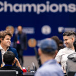 Marele șahist norvegian Magnus Carlsen a fost descalificat de la Campionatul Mondial de șah după o încălcare a codului vestimentar