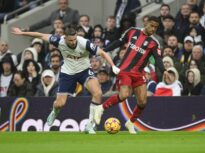 Englezii îl critică dur pe Radu Drăgușin după rușinea cu Arsenal: Au părut mereu capabili să îl domine