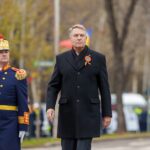 Le Figaro writes about „the pitiful end of Klaus Iohannis’s reign,” dubbed by critics as „a lazy king”