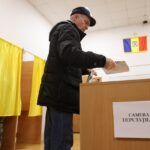 The Guardian: România votează pe fondul acuzațiilor de interferență rusă