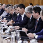 Ordonanța trenuleț, oficial: Crește impozitul pe dividende, se elimină facilități fiscale, scade plafonul pentru microîntreprinderi. Salariile, pensiile, alocațiile – înghețate