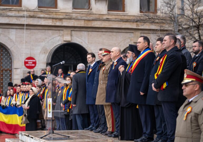 Și Bolojan, care s-a dus la Focșani, a fost huiduit. Ceilalți lideri au lipsit <span style="color:#990000;">UPDATE</span> Ciucu: A știut de ieri că va fi „cu aplauze”