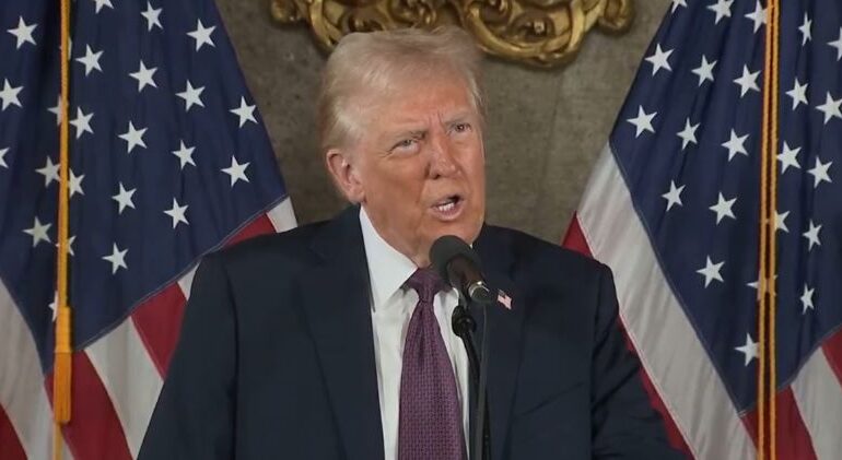 Donald Trump lansează amenințări globale, într-o conferință de presă maraton