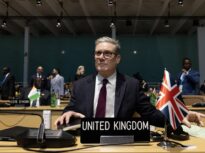 Scandalul Epstein zguduie guvernul britanic: încă o demisie la Downing Street, iar un lider laburist cere plecarea premierului Keir Starmer