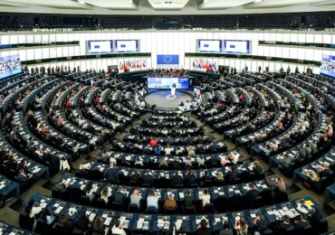 Parlamentul European a votat ridicarea imunității unui eurodeputat polonez, pentru negarea Holocaustului