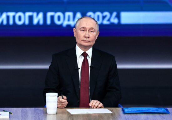 Într-un joc la cacealma cu miză mare, Putin este cel care pierde