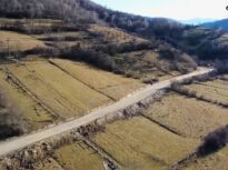 Lucrări întârziate pe autostrada Sibiu-Pitești, partea cu 7 tuneluri: Forezele mai mult stau. Constructorul nu-și va termina treaba în următorii 7 ani