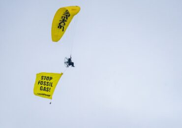 Greenpeace acuză o poluare în Marea Neagră cât 6.300 de terenuri de fotbal, în zona Neptun Deep
