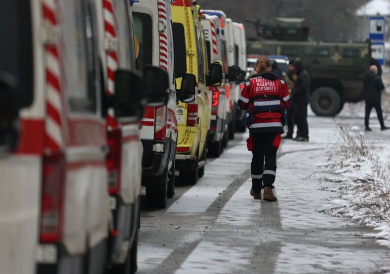 <span style="color:#990000;">Ziua 1066</span> Atacuri masive cu drone asupra capitalelor. O importantă rafinărie rusă arde. Putin, gata să discute cu Trump (Video)