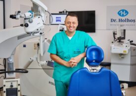 „Dr. Holhoș”, rețeaua de oftalmologie nr. 1 din România, face portretul românilor care poartă ochelari