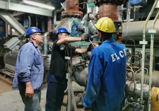 Mită la ELCEN: Doi foști directori, trimiși în judecată după ce au luat zeci de mii de lei de la firme contractoare