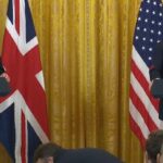 Și Starmer l-a contrazis pe Trump, în conferința de presă. Altfel, UK ar putea să scape de noile tarife, iar Regele Charles îl măgulește pe Trump