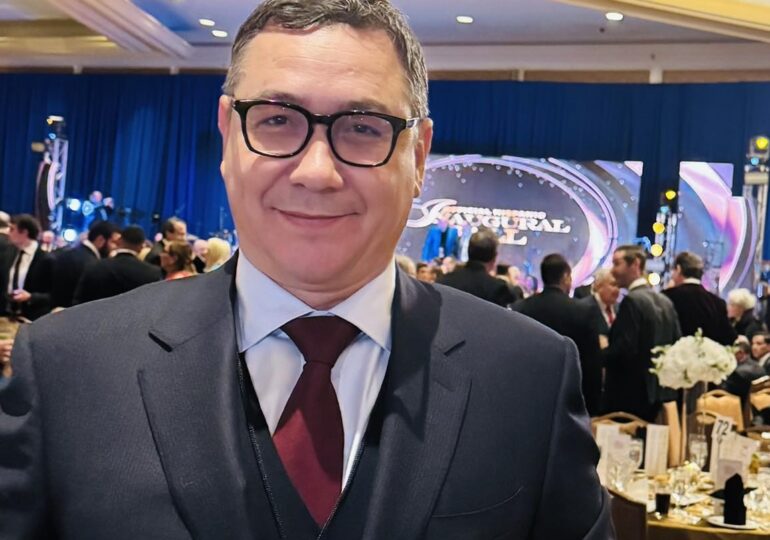 Victor Ponta a pariat pe epoca de aur a lui Trump și Musk, așteptând să se împiedice Ciolacu