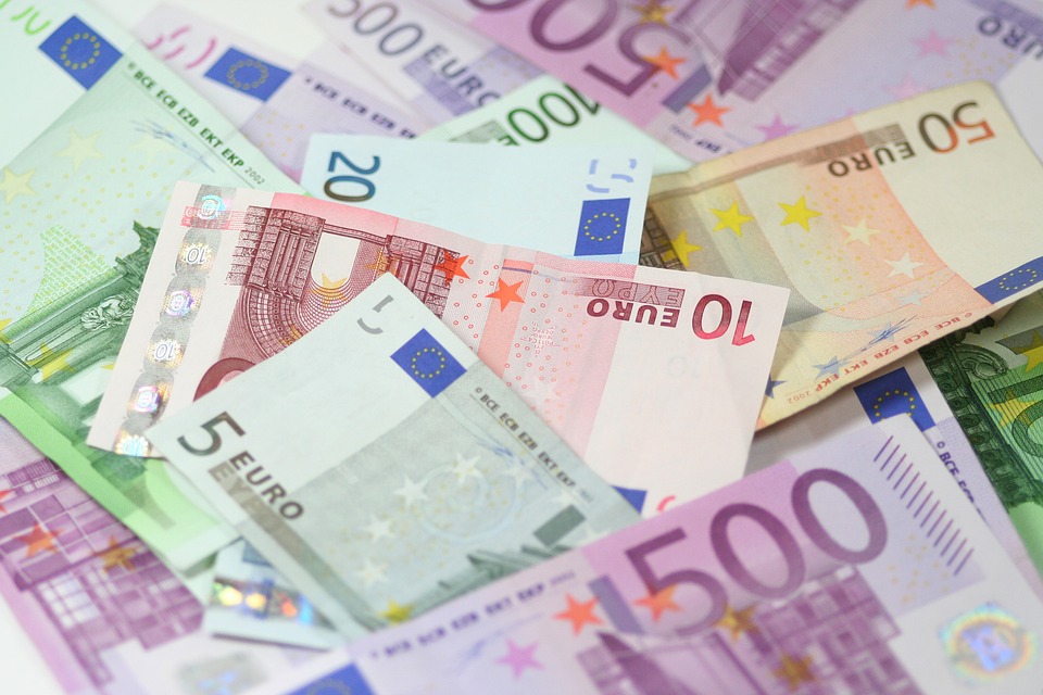 România, succes peste așteptări la cea mai recentă emisiuni de obligațiuni pe piețele internaționale