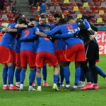 FCSB se bucura dupa gol cu Sepsi