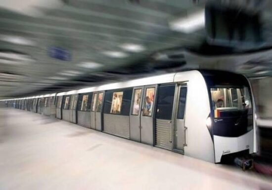 Incident violent la stația de metrou Piața Unirii 2: Un paznic a fost lovit cu pumnul de un călător