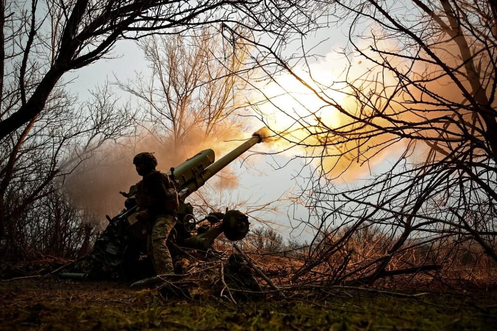 Ziua 1163 Trump aprobă prima vânzare de arme către Ucraina. Rușii acuză Kievul că a ucis civili ucraineni (Video) Bombele rușilor asupra… Rusiei