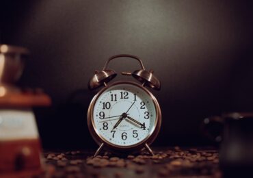 Se schimbă modul în care măsurăm timpul: adio secunda intercalată, vine ora intercalată
