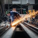 Germania a găsit soluția pentru a-și salva economia. Va construi tancuri în loc de mașini