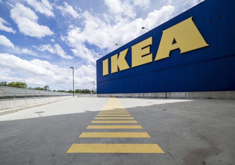 Lituania acuză Rusia că a incendiat un magazin IKEA pentru că avea culorile Ucrainei