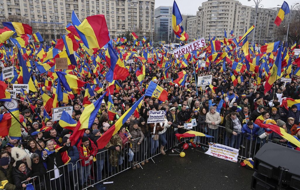 Raport prezidențial: Ascensiunea suveranismului nu poate fi explicată doar prin manipulare. Cum poate fi combătut extremismul