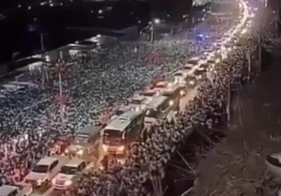 Ce se întâmplă în Turcia, de ce a decis regimul Erdoğan arestarea lui İmamoğlu acum și care sunt mizele celor din stradă <span style="color:#990000;">Interviu</span> cu Burhan Sönmez