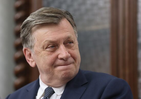 (P) Crin Antonescu: „România cea de dincolo de incintele politice e din ce în ce mai frumoasă. A crescut”