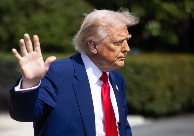 „Nu îi vrem aici!” Trump invocă riscul terorismului și interzice intrarea în SUA pentru cetățenii din 12 țări