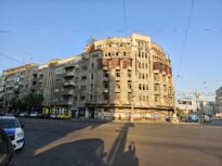 Exclusiv De ce nu sunt în stare două primării din București să salveze fostul Hotel Dunărea