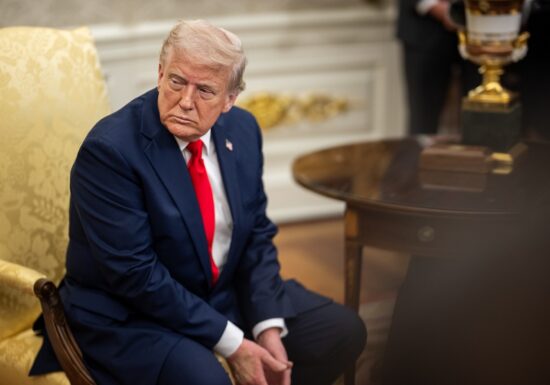 5.000 de soldați morți pe săptămână? Cum răspândește Trump informații false