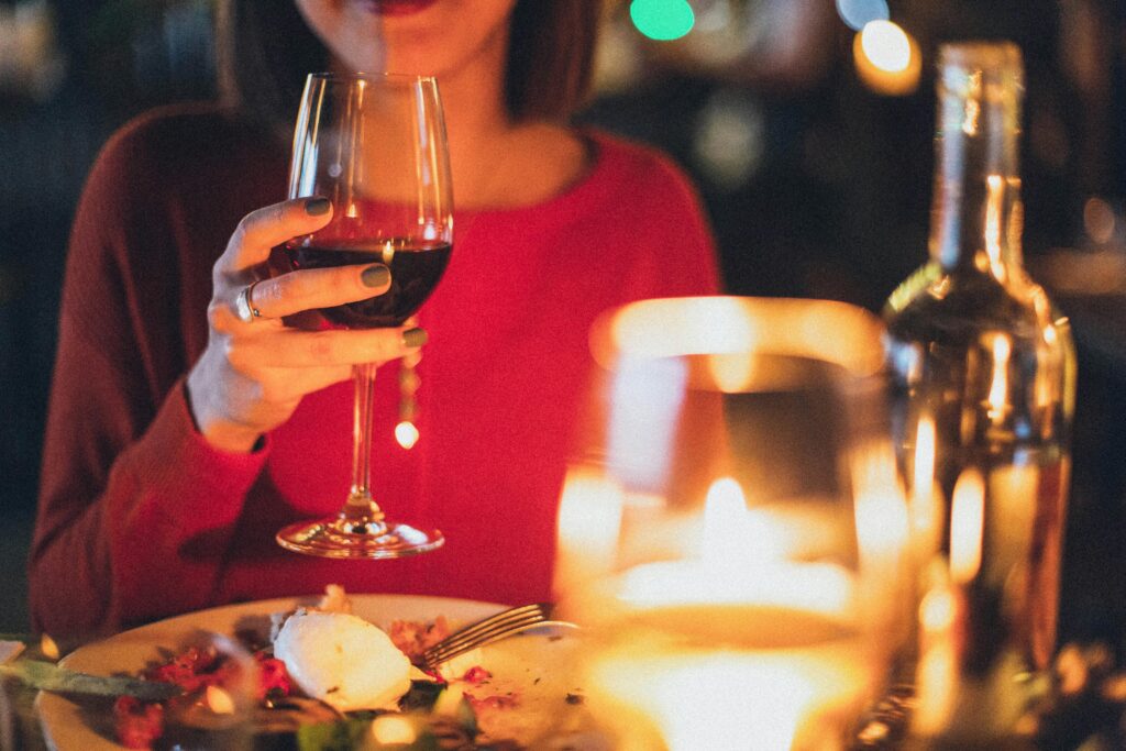 Băutura, mai periculoasă decât se credea: zeci de boli nu ar exista fără consumul de alcool. Cum își poate reveni organismul