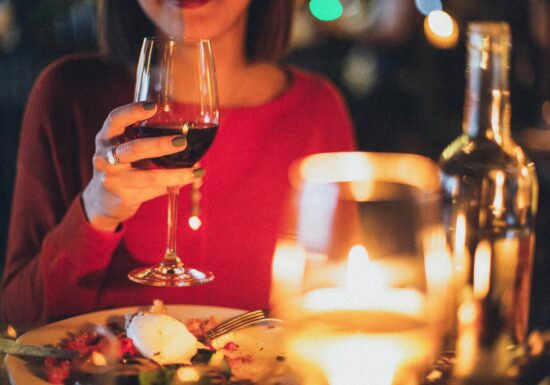 Băutura, mai periculoasă decât se credea: zeci de boli nu ar exista fără consumul de alcool. Cum își poate reveni organismul