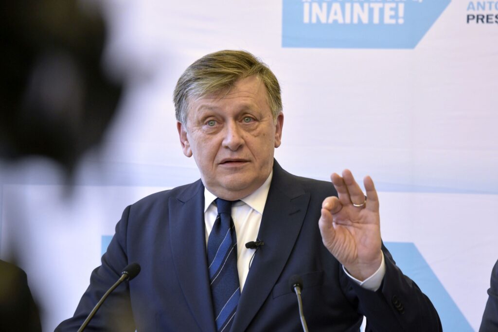 (P) Andreea Voicu-Jiquidi, fiica academicianului Victor Voicu, își exprimă sprijinul public pentru Crin Antonescu: „Este cea mai bună alegere posibilă”