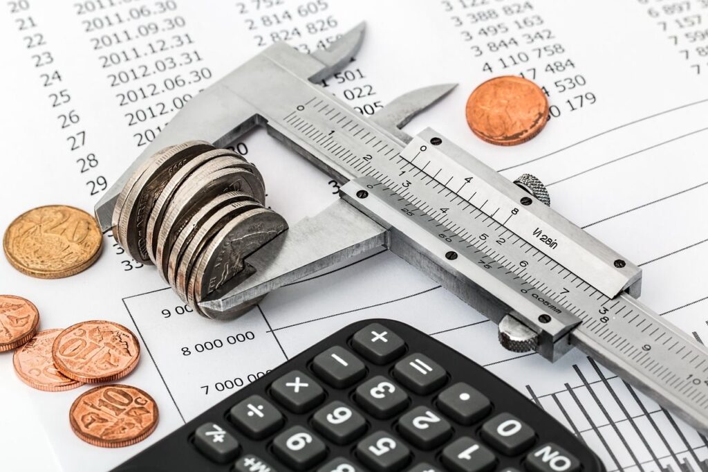Statul cheltuie mai mult decât colectează. Deficitul bugetar a urcat la 2,28% din PIB