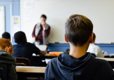 Profesorii de la Evaluarea Națională acuză un haos informatic: Mii de cadre didactice au fost ținute ostatice în unitățile de învățământ până la 8 ore pentru a încărca lucrările