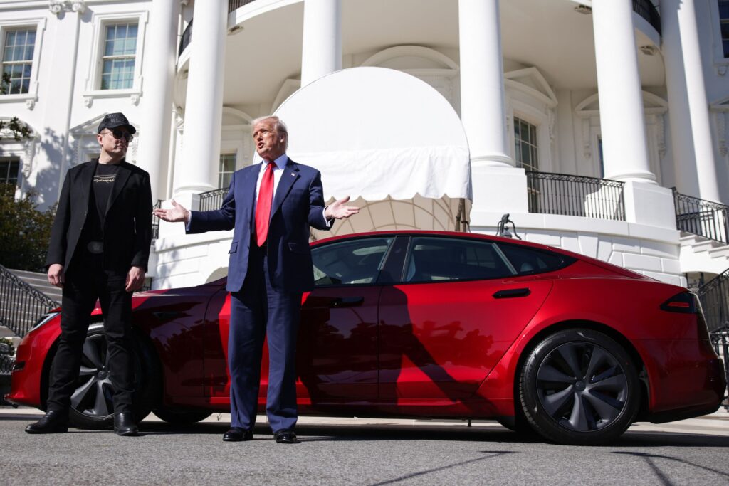 Trump spune că șoferii de mașini electrice au o boală. Declarația stârnește valuri de ironii online