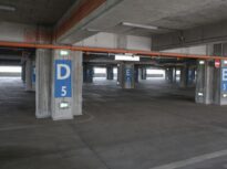 Metrorex anunță introducerea abonamentelor pentru parcarea de la Străulești. Care sunt prețurile