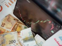 Bolojan nu exclude o recesiune, dar spune că va fi scurtă: Nu există ajustare de deficit fără contracție economică