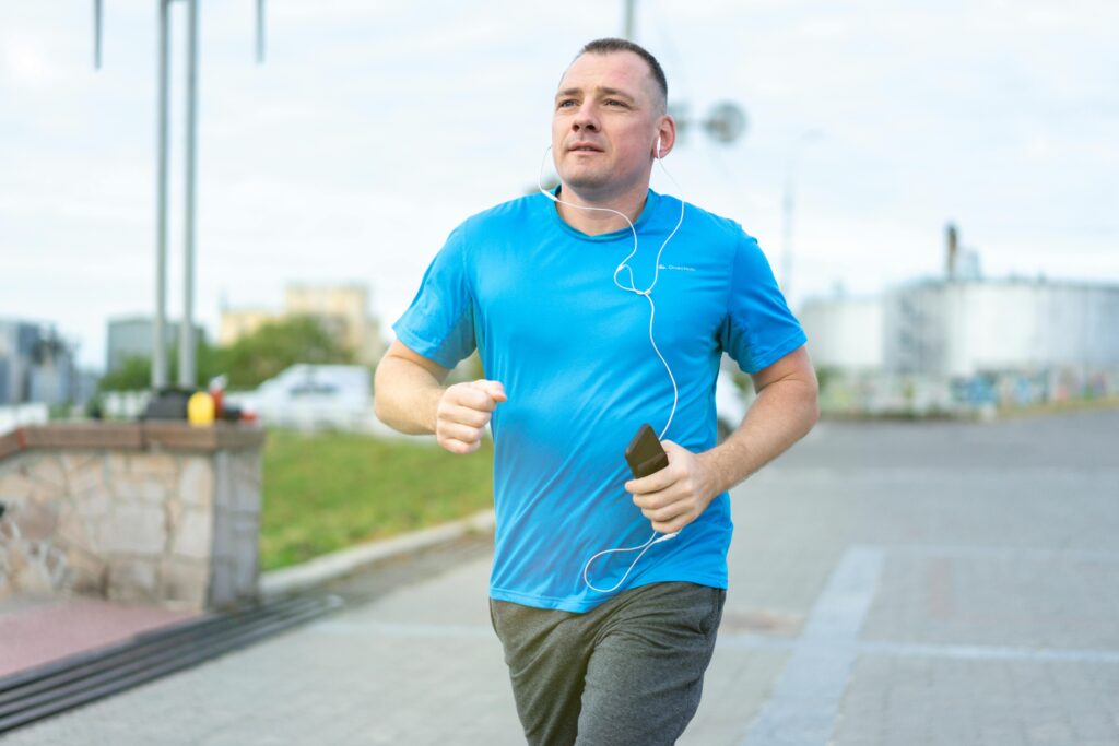Poate muzica să reducă grăsimea corporală? Efectele vibrațiilor sonore asupra celulelor adipoase